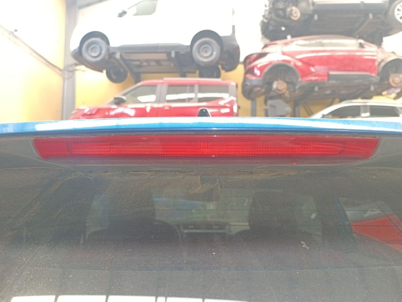 Recambio de luz central de freno para ford puma (j2k, cf7) 1.0 ecoboost mhev referencia OEM IAM   