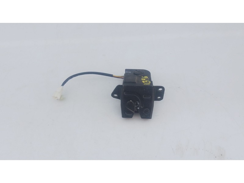 Recambio de cerradura maletero / porton para kia rio concept referencia OEM IAM   