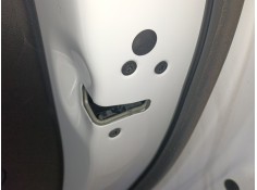 CERRADURA PUERTA TRASERA DERECHA 