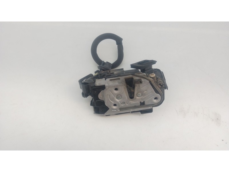Recambio de cerradura puerta trasera derecha para audi a1 sportback (gba) 30 tfsi referencia OEM IAM   
