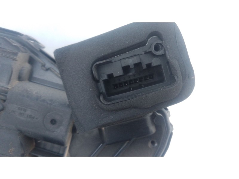 Recambio de cerradura puerta trasera derecha para audi a1 sportback (gba) 30 tfsi referencia OEM IAM   