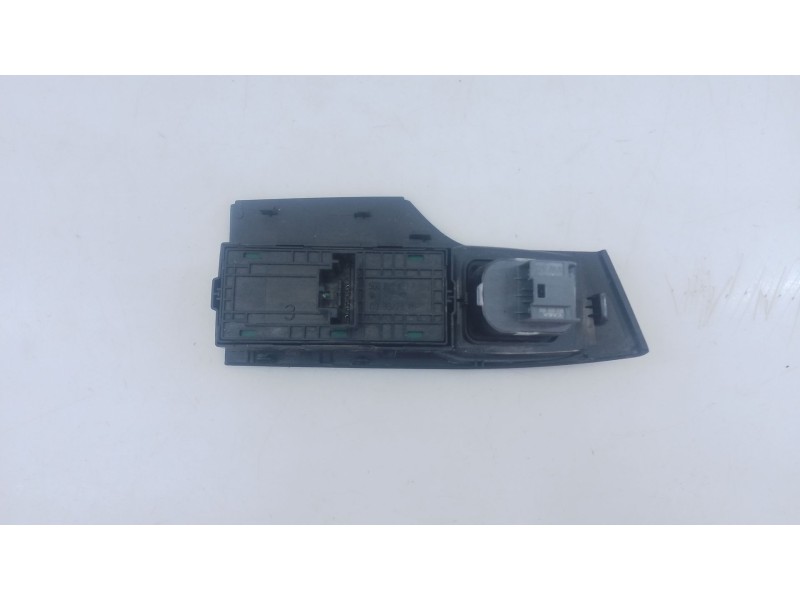 Recambio de mando elevalunas delantero izquierdo para seat ibiza v (kj1, kjg) 1.0 tsi referencia OEM IAM   
