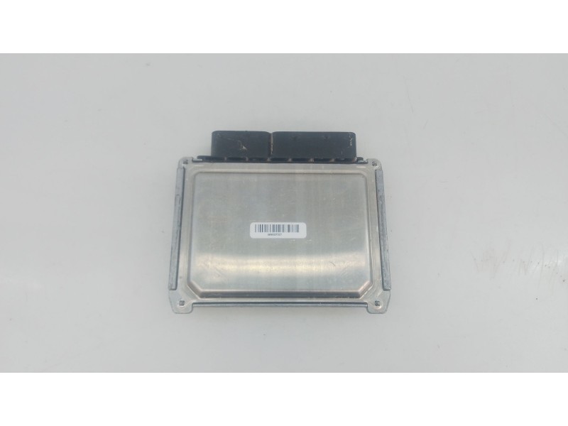 Recambio de centralita motor uce para volkswagen polo vi (aw1, bz1, ae1) 1.0 tsi referencia OEM IAM 05C907394D 42022454 