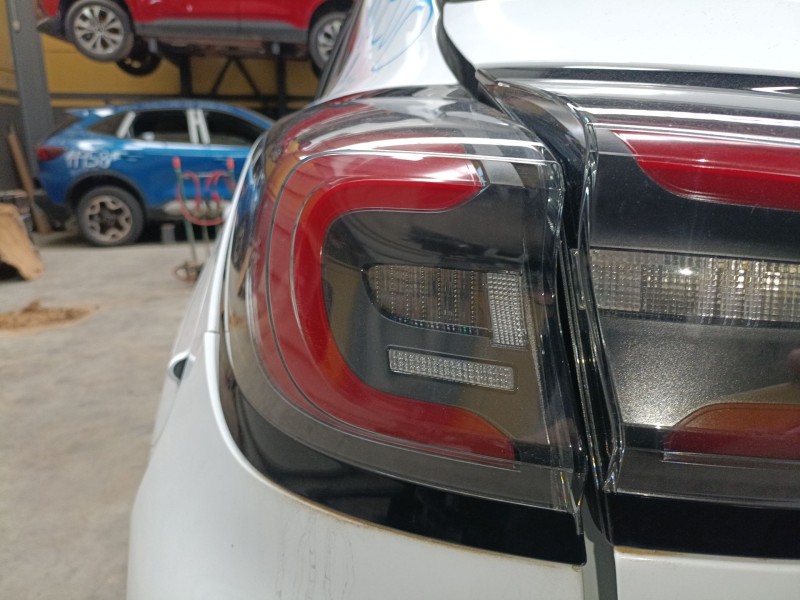 Recambio de piloto trasero izquierdo para ford puma (j2k, cf7) 1.0 ecoboost mhev referencia OEM IAM   