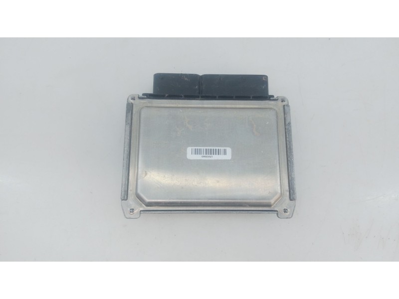 Recambio de centralita motor uce para volkswagen polo vi (aw1, bz1, ae1) 1.0 tsi referencia OEM IAM 05C907394D 42022454 