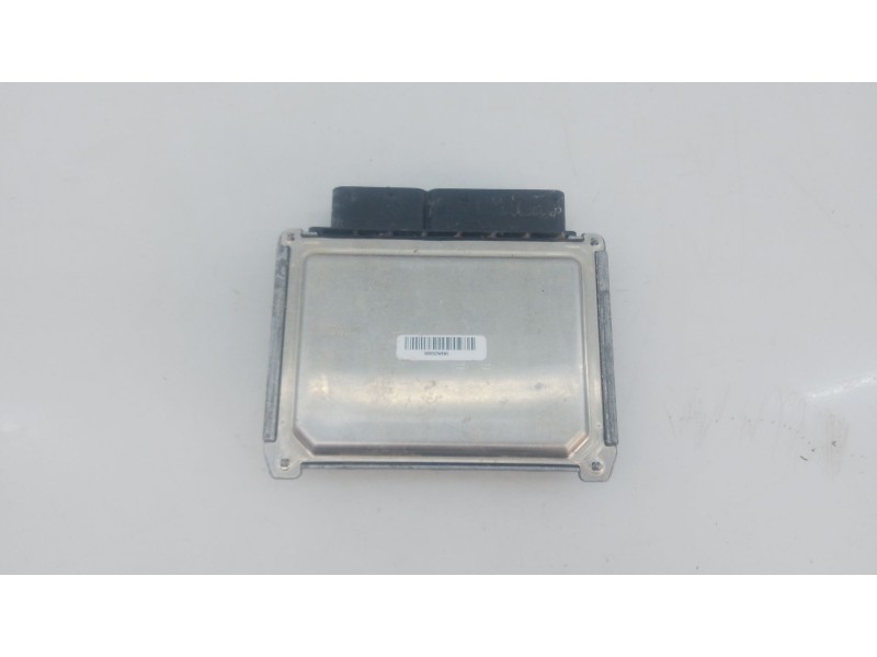 Recambio de centralita motor uce para skoda kamiq (nw4) 1.0 tsi referencia OEM IAM 05C907394D 42022454 