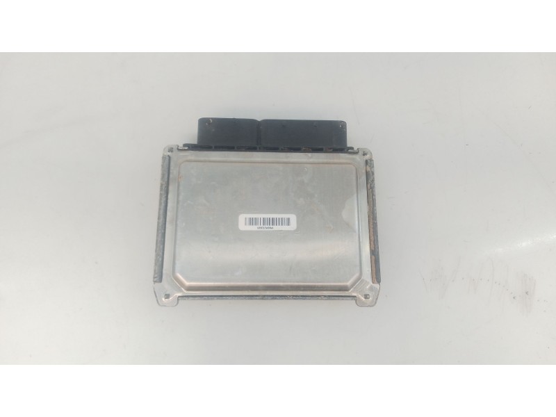 Recambio de centralita motor uce para skoda kamiq (nw4) 1.0 tsi referencia OEM IAM 05C907394D 42022454 