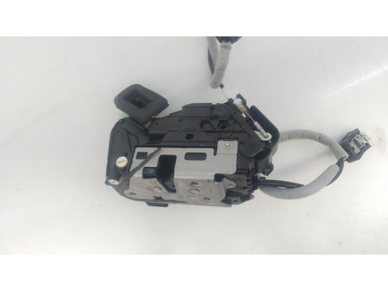 Recambio de cerradura puerta trasera izquierda para skoda karoq (nu7, nd7) 1.5 tsi referencia OEM IAM   