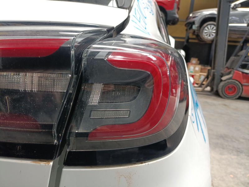 Recambio de piloto trasero derecho para ford puma (j2k, cf7) 1.0 ecoboost mhev referencia OEM IAM   