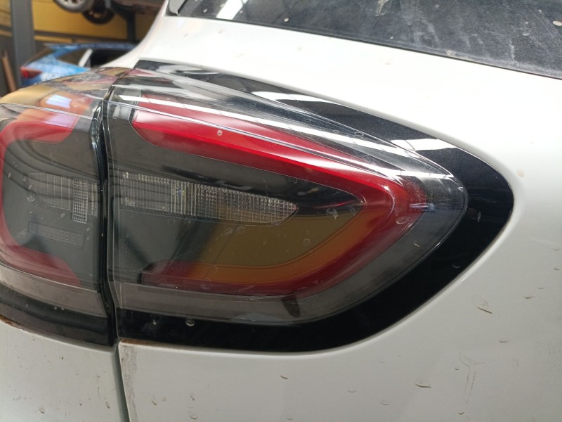Recambio de piloto trasero izquierdo porton para ford puma (j2k, cf7) 1.0 ecoboost mhev referencia OEM IAM   