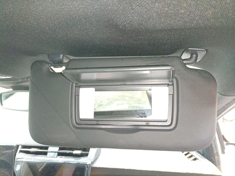 Recambio de parasol derecho para ford puma (j2k, cf7) 1.0 ecoboost mhev referencia OEM IAM   