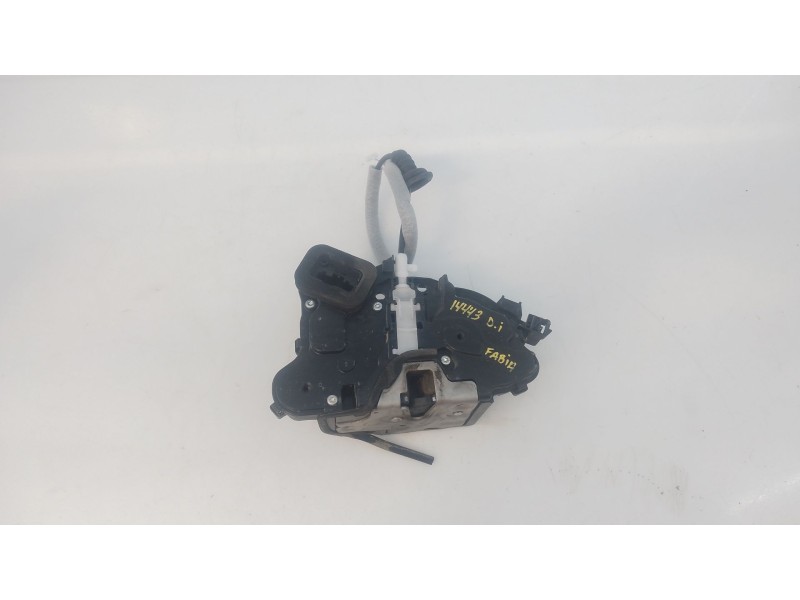 Recambio de cerradura puerta delantera izquierda para skoda fabia iv (pj3) 1.0 tsi referencia OEM IAM   