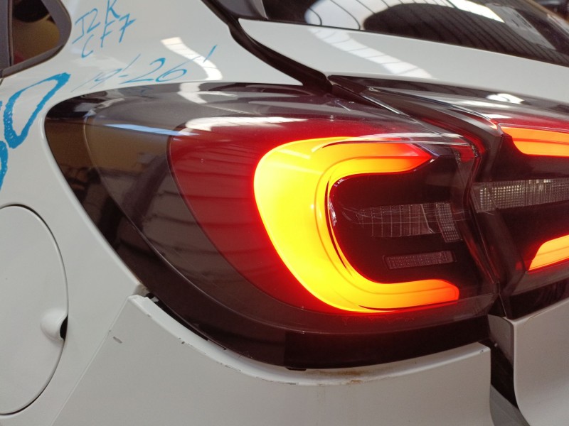 Recambio de piloto trasero izquierdo para ford puma (j2k, cf7) 1.0 ecoboost mhev referencia OEM IAM   