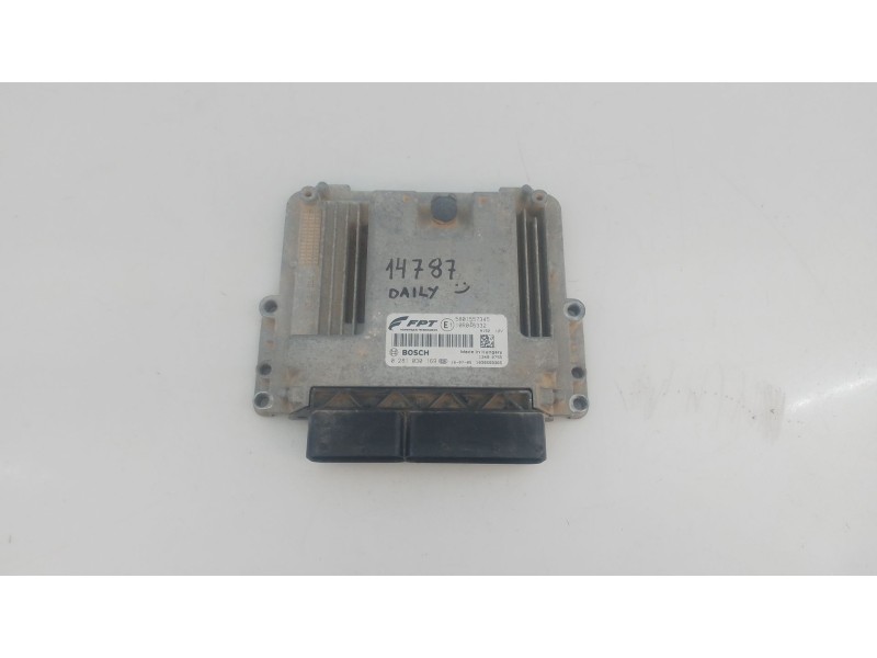 Recambio de centralita motor uce para iveco daily vi caja/chasis 33s13, 35s13, 35c13 referencia OEM IAM 5801557345 0281030169 