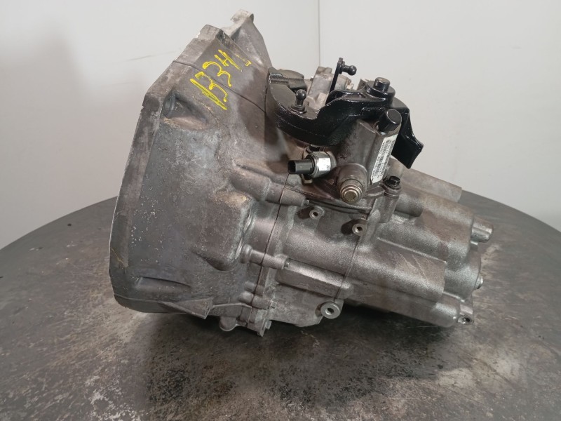 Recambio de caja cambios para ford focus iii 1.6 tdci referencia OEM IAM AV6R7002GJ  