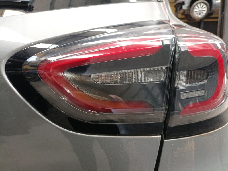Recambio de piloto trasero derecho porton para ford puma (j2k, cf7) 1.0 ecoboost mhev referencia OEM IAM   