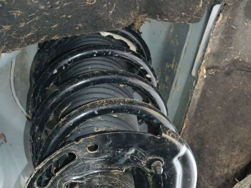 Recambio de amortiguador delantero izquierdo para ford puma (j2k, cf7) 1.0 ecoboost mhev referencia OEM IAM   