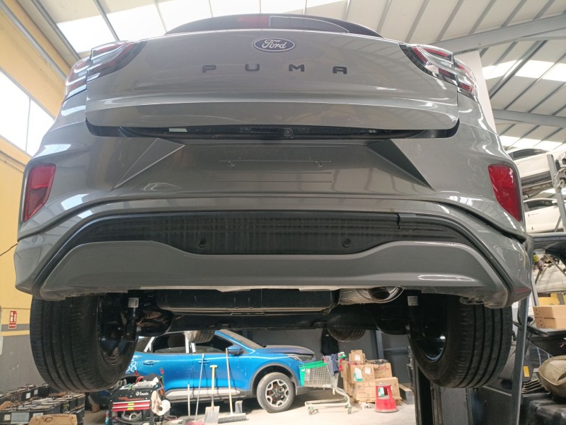 Recambio de paragolpes trasero para ford puma (j2k, cf7) 1.0 ecoboost mhev referencia OEM IAM   