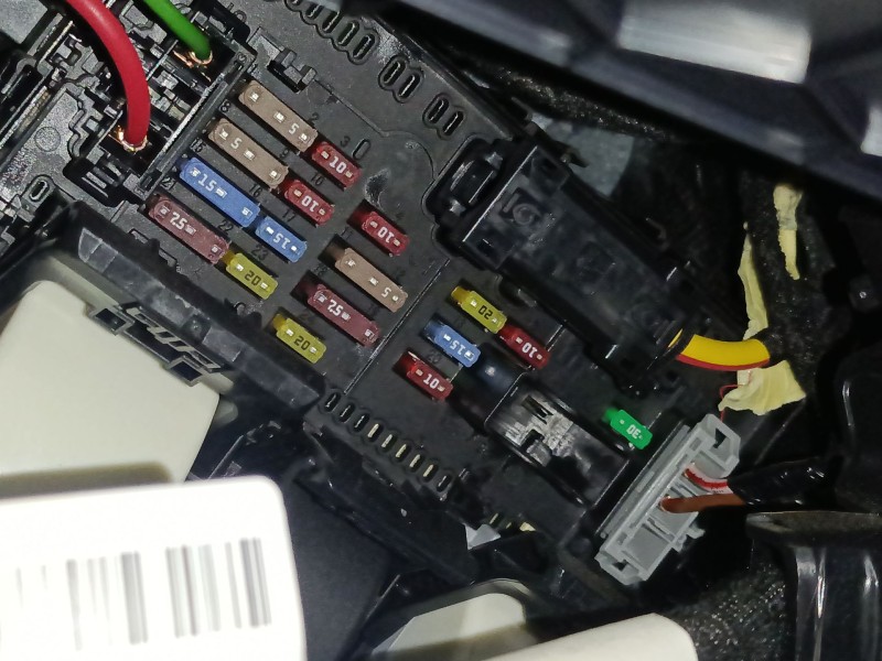 Recambio de caja reles / fusibles para ford puma (j2k, cf7) 1.0 ecoboost mhev referencia OEM IAM   