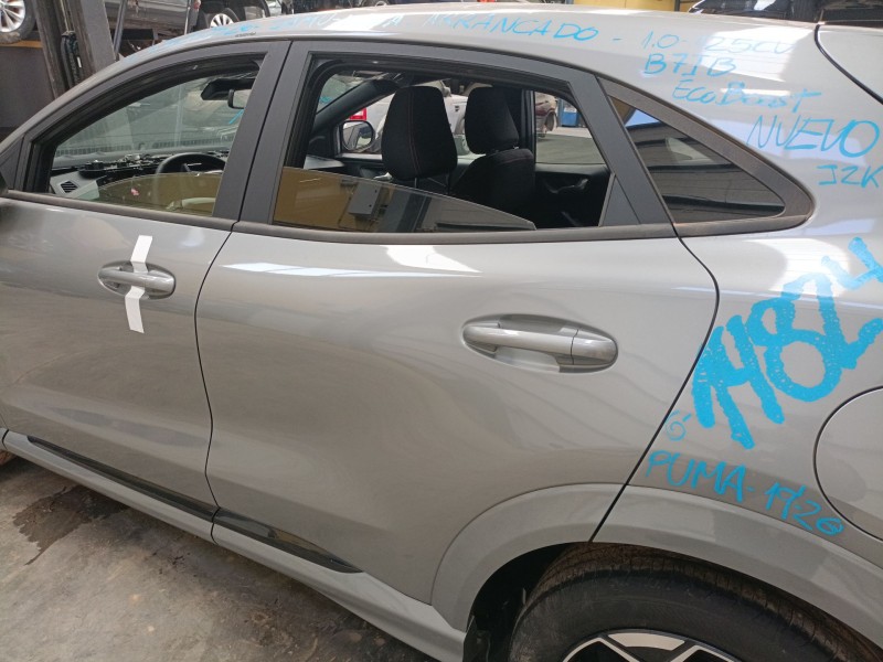 Recambio de puerta trasera izquierda para ford puma (j2k, cf7) 1.0 ecoboost mhev referencia OEM IAM   