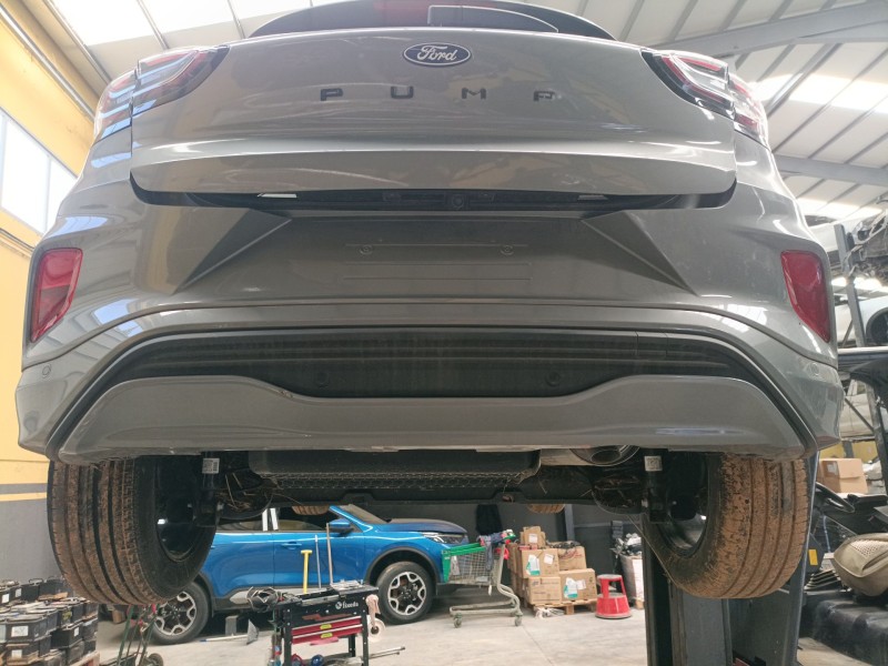 Recambio de paragolpes trasero para ford puma (j2k, cf7) 1.0 ecoboost mhev referencia OEM IAM   