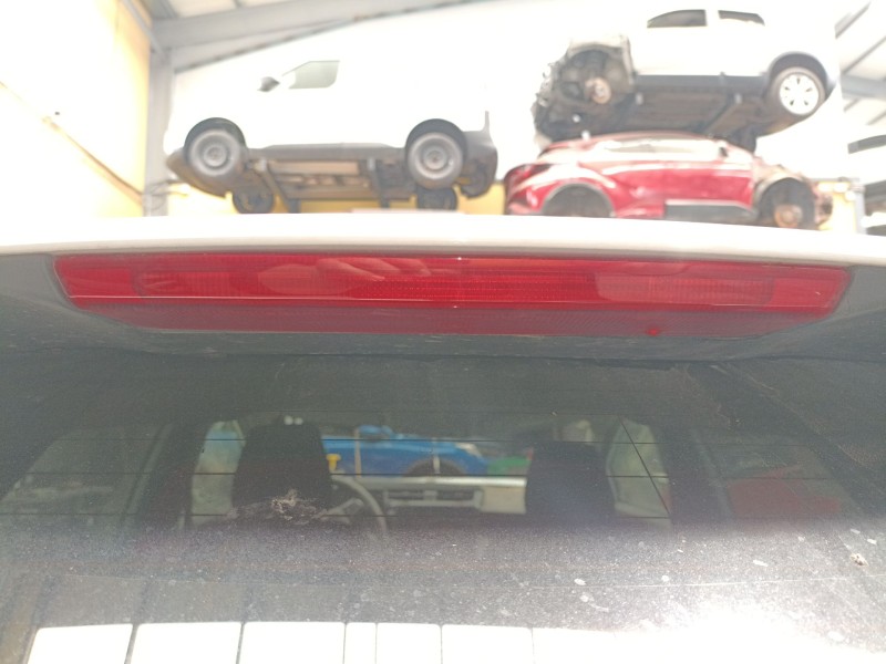Recambio de luz central de freno para ford puma (j2k, cf7) 1.0 ecoboost mhev referencia OEM IAM   