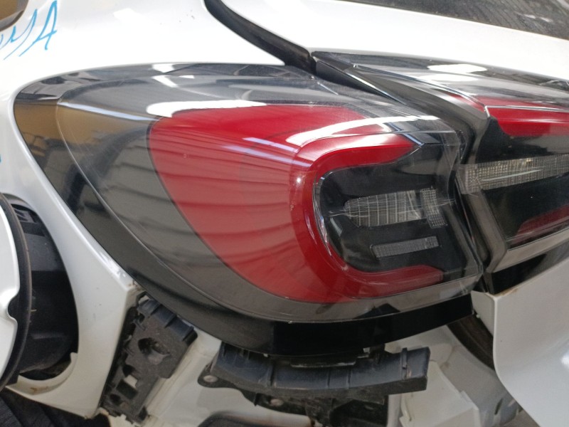 Recambio de piloto trasero izquierdo para ford puma (j2k, cf7) 1.0 ecoboost mhev referencia OEM IAM   