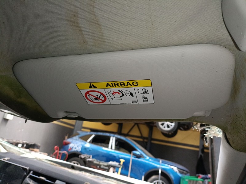 Recambio de parasol derecho para ford puma (j2k, cf7) 1.0 ecoboost mhev referencia OEM IAM   