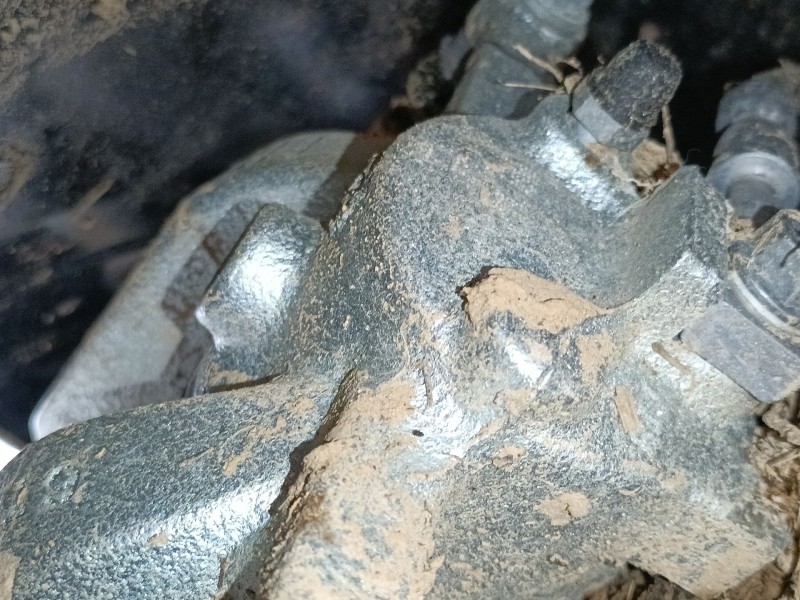 Recambio de pinza freno delantera derecha para ford puma (j2k, cf7) 1.0 ecoboost mhev referencia OEM IAM   