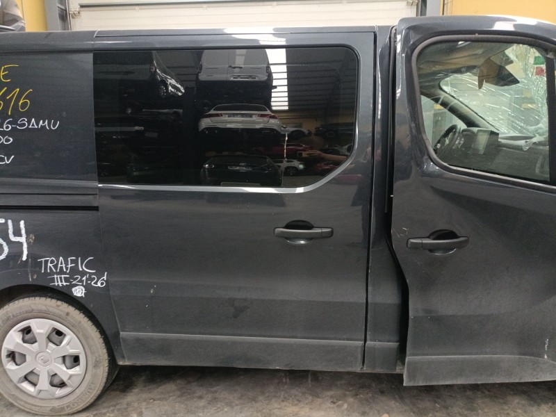 Recambio de puerta lateral corredera derecha para renault trafic iii autobús (jg_) 2.0 dci 150 (jgmu) referencia OEM IAM   