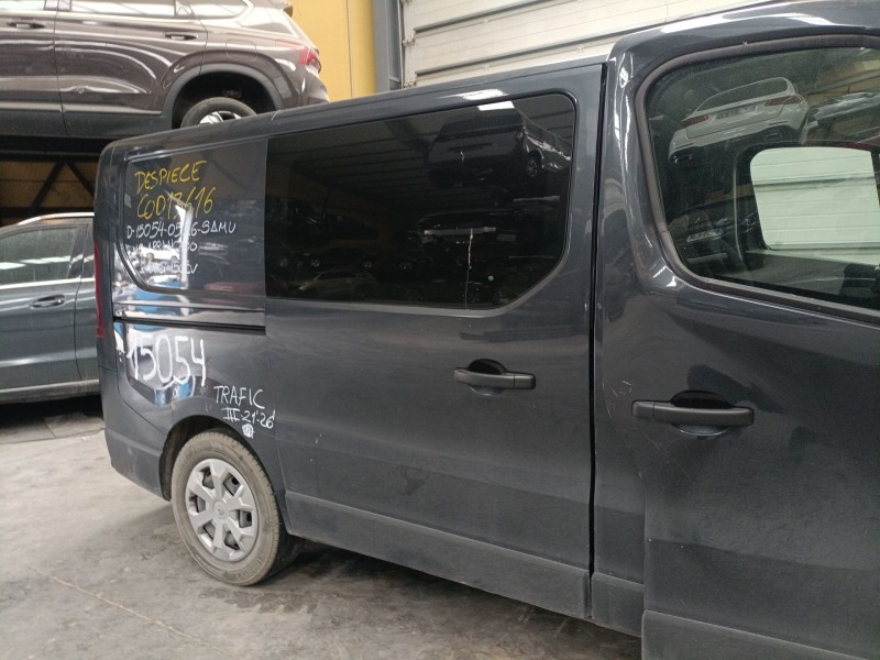 Recambio de puerta lateral corredera derecha para renault trafic iii autobús (jg_) 2.0 dci 150 (jgmu) referencia OEM IAM   