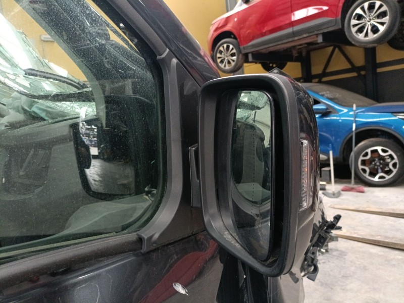 Recambio de retrovisor derecho electrico para renault trafic iii autobús (jg_) 2.0 dci 150 (jgmu) referencia OEM IAM   