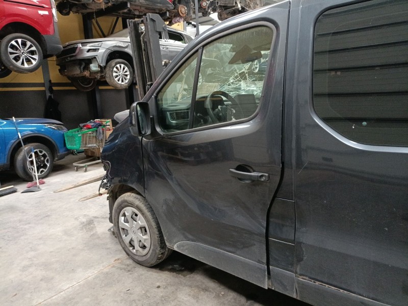 Recambio de puerta delantera izquierda para renault trafic iii autobús (jg_) 2.0 dci 150 (jgmu) referencia OEM IAM   
