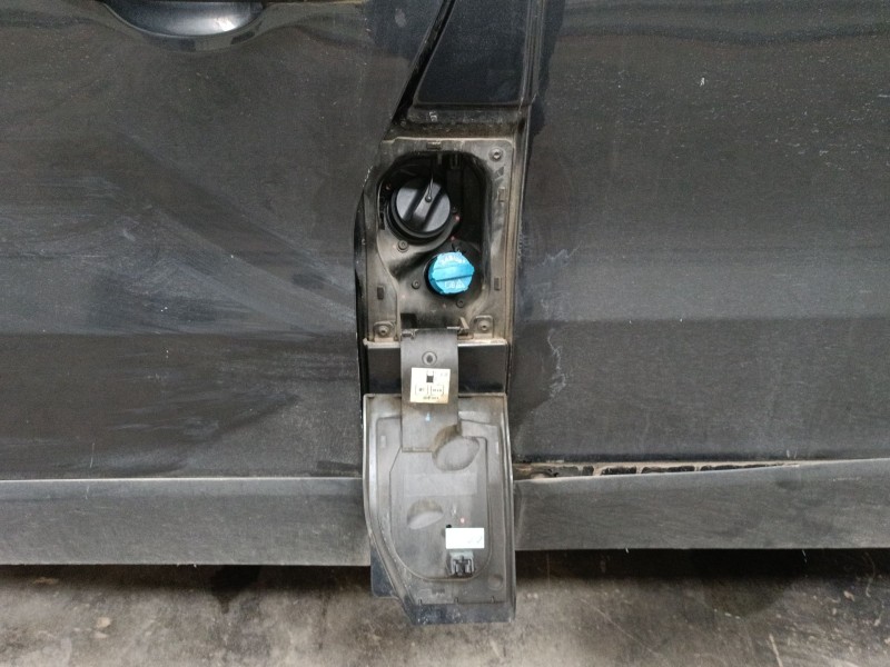 Recambio de tapa exterior combustible para renault trafic iii autobús (jg_) 2.0 dci 150 (jgmu) referencia OEM IAM   