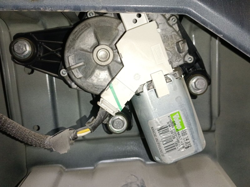 Recambio de motor limpia trasero para renault trafic iii autobús (jg_) 2.0 dci 150 (jgmu) referencia OEM IAM   