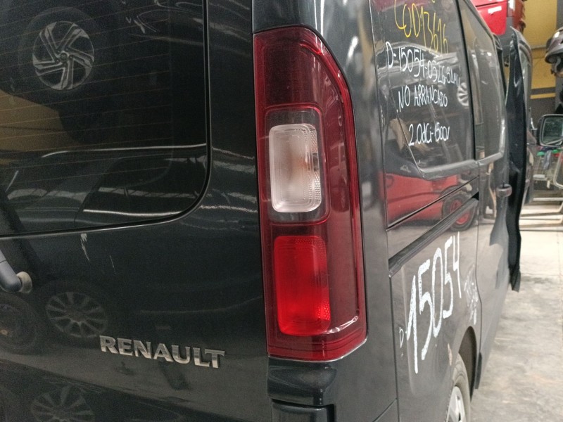 Recambio de piloto trasero derecho para renault trafic iii autobús (jg_) 2.0 dci 150 (jgmu) referencia OEM IAM   