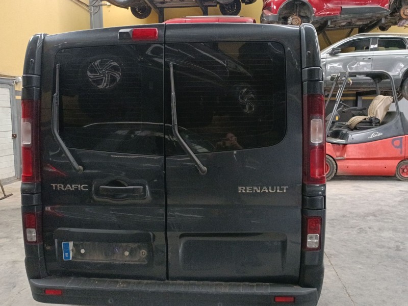 Recambio de porton trasero derecho para renault trafic iii autobús (jg_) 2.0 dci 150 (jgmu) referencia OEM IAM   