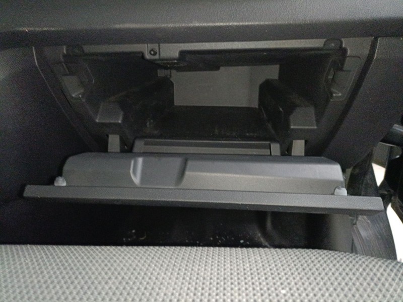 Recambio de guantera para renault trafic iii autobús (jg_) 2.0 dci 150 (jgmu) referencia OEM IAM   
