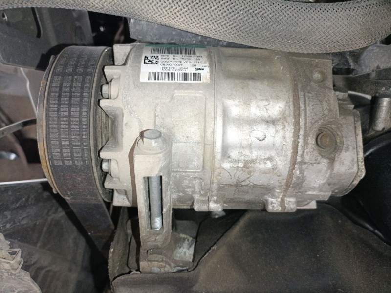 Recambio de compresor aire acondicionado para renault trafic iii autobús (jg_) 2.0 dci 150 (jgmu) referencia OEM IAM 926000373R 