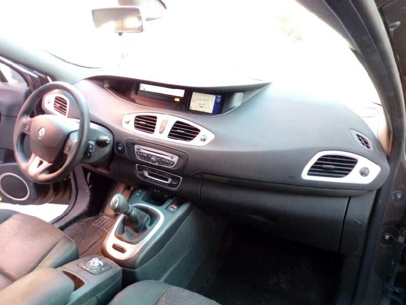 renault scenic iii del año 2010