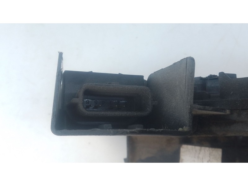 Recambio de cerradura puerta trasera derecha para renault megane iv berlina 5p zen referencia OEM IAM 825025222R  
