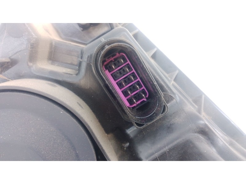Recambio de faro derecho para volkswagen crafter furgoneta (sy_, sx_) 2.0 tdi referencia OEM IAM 7C1941006A  