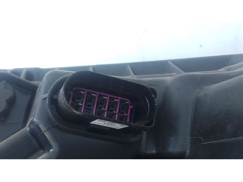 Recambio de faro derecho para volkswagen crafter caja/chasis (sz_) 2.0 tdi rwd referencia OEM IAM 7C1941006A  