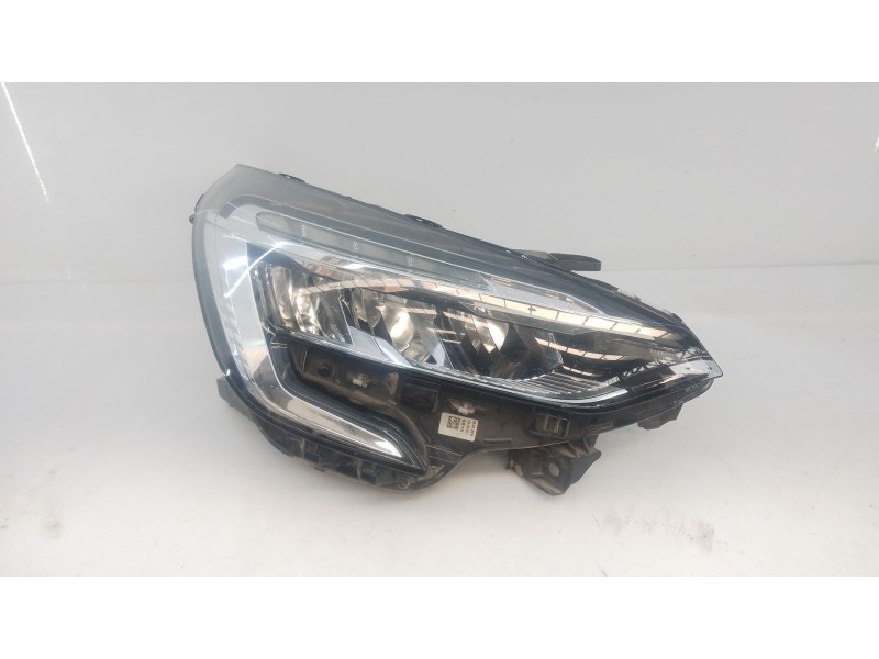Recambio de faro derecho xenon para renault clio v (b7_) 1.0 lpg (b7mt) referencia OEM IAM 260108676R  