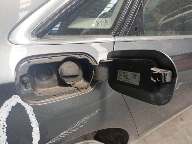 Recambio de tapa exterior combustible para audi a8 d4 (4h2, 4h8, 4hc, 4hl) 4.0 tfsi quattro referencia OEM IAM   