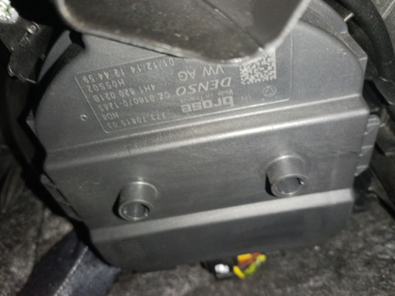 Recambio de ventilador calefaccion para audi a8 d4 (4h2, 4h8, 4hc, 4hl) 4.0 tfsi quattro referencia OEM IAM 4H1820021B  