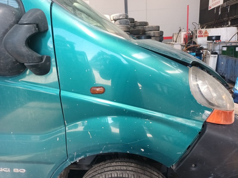 Recambio de aleta delantera derecha para renault trafic ii autobús (jl) 1.9 dci 80 (jl0b) referencia OEM IAM   