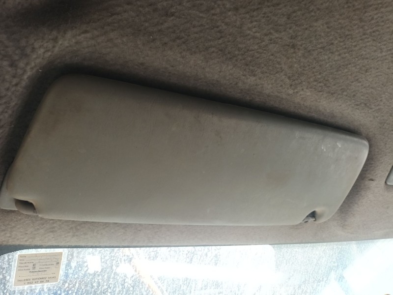 Recambio de parasol izquierdo para renault trafic ii autobús (jl) 1.9 dci 80 (jl0b) referencia OEM IAM   
