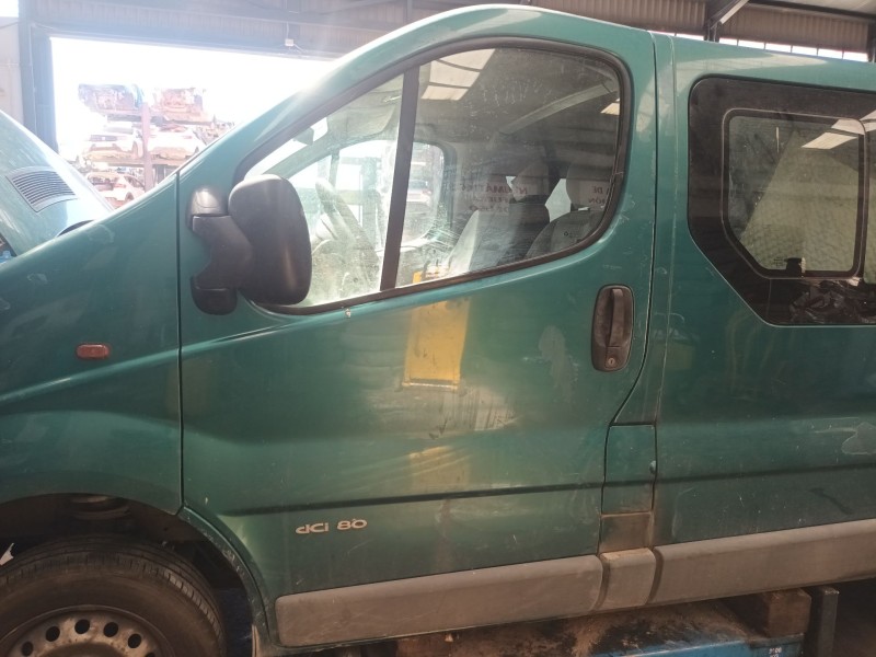 Recambio de puerta delantera izquierda para renault trafic ii autobús (jl) 1.9 dci 80 (jl0b) referencia OEM IAM   
