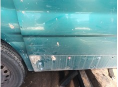 Recambio de puerta lateral corredera derecha para renault trafic ii autobús (jl) 1.9 dci 80 (jl0b) referencia OEM IAM    2